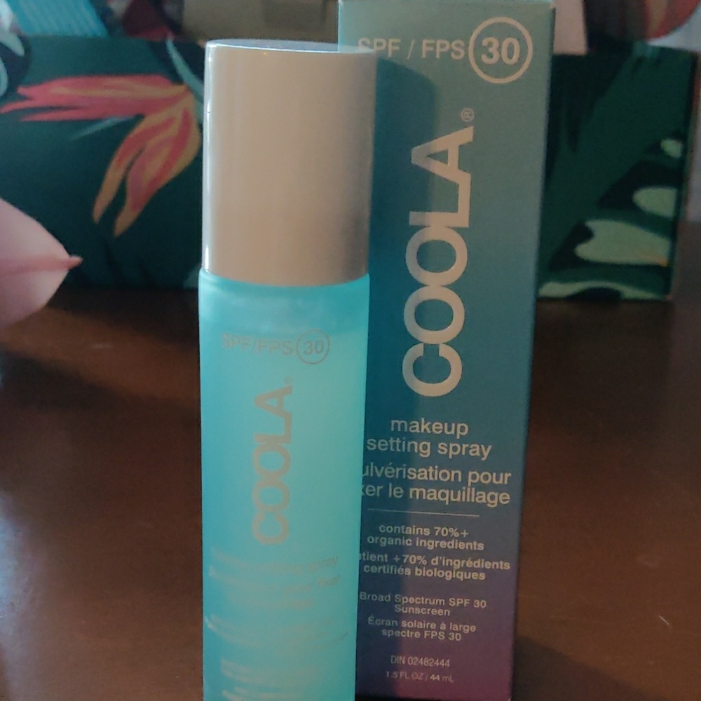 Coola Makeup Setting Spray